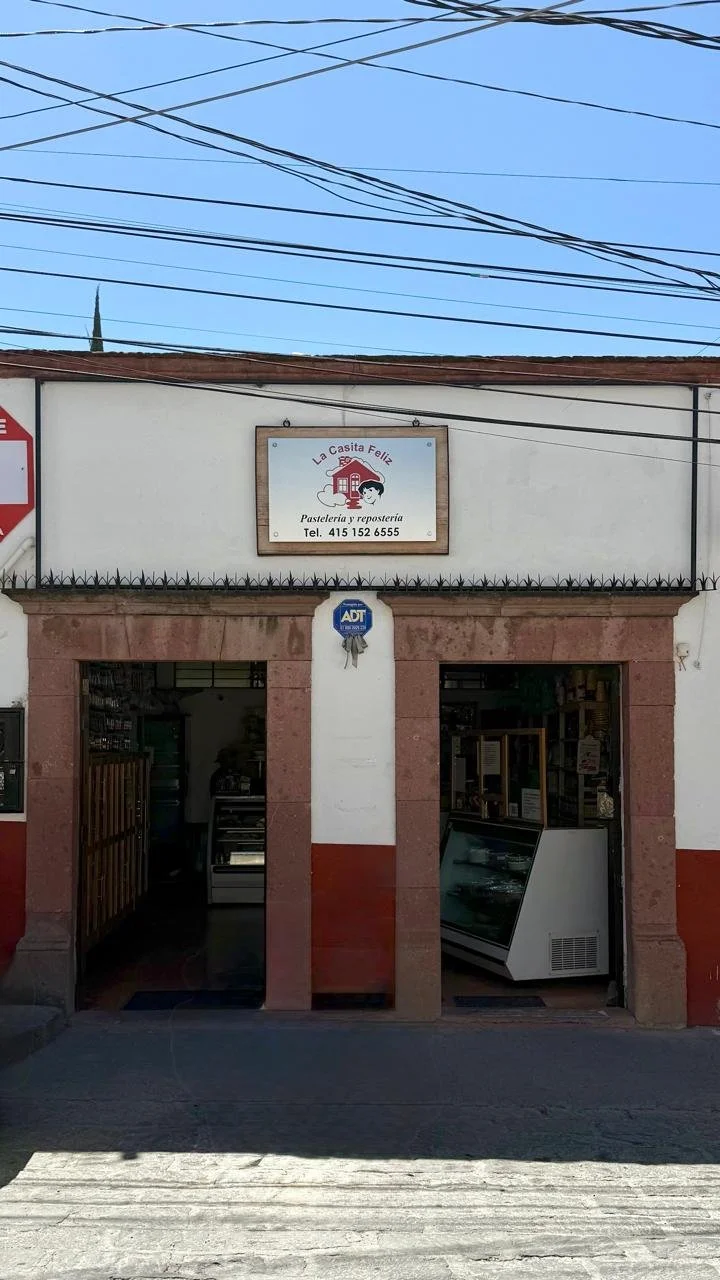 La Casita Feliz bakery in San Miguel de Allende known for cakes and pastries