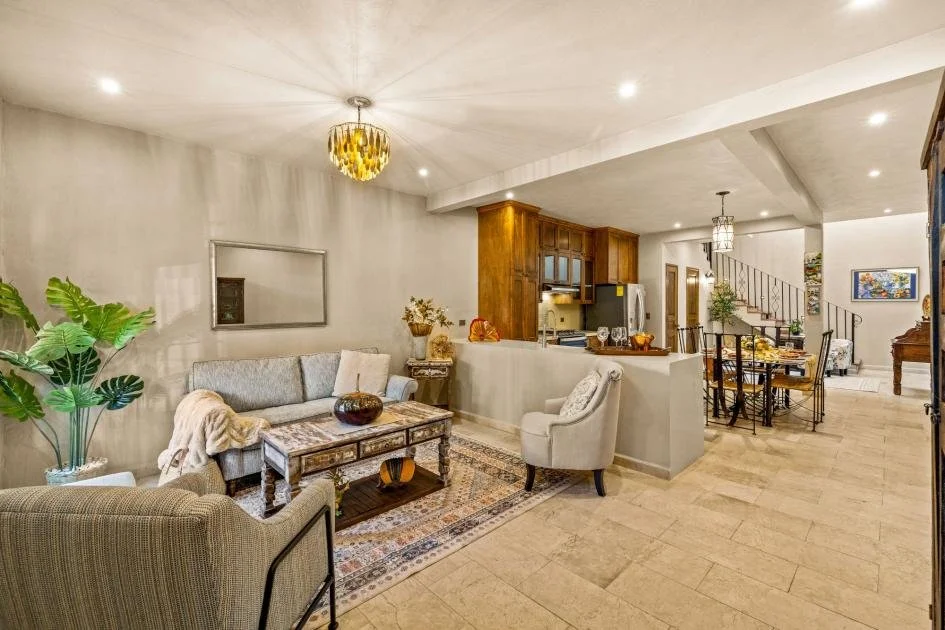 Casa Farolito living room in San Miguel de Allende