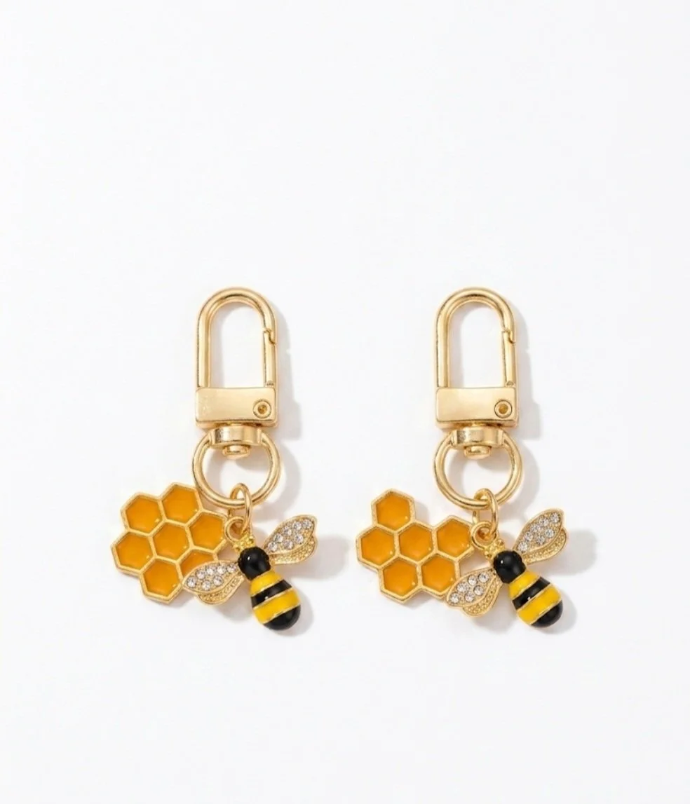 Bee Keychain with a honey comb