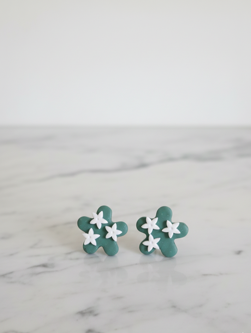 Daisy studs