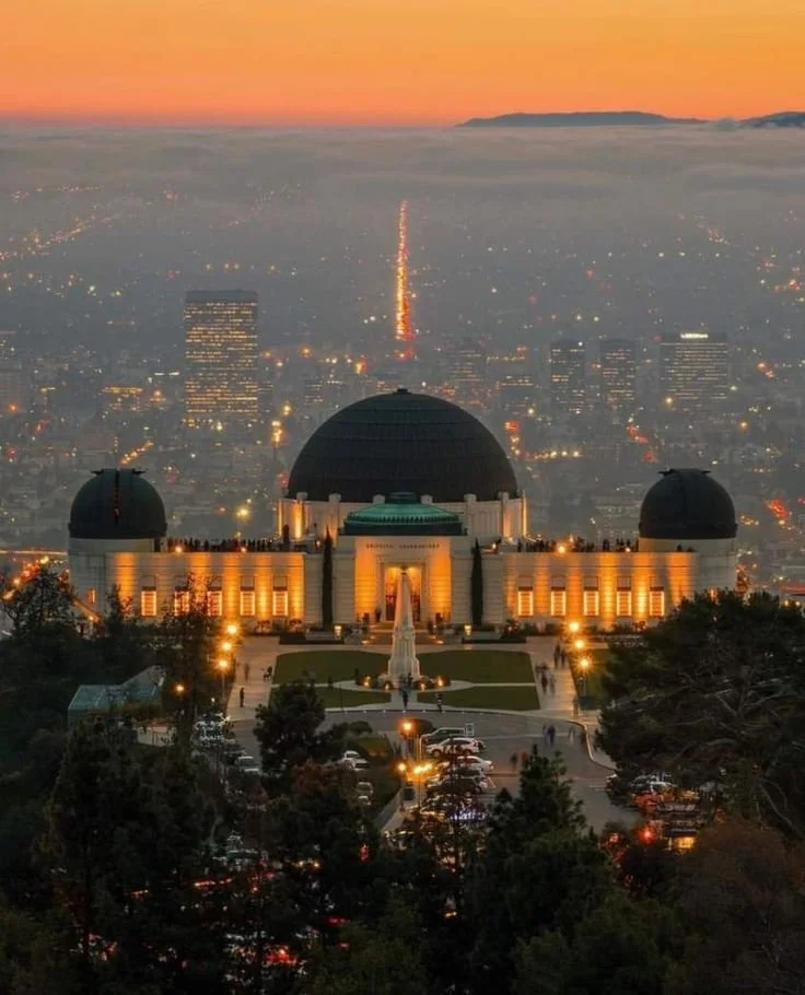 aesthetic picture of Griffith Observatory & Park at night in Los Angeles