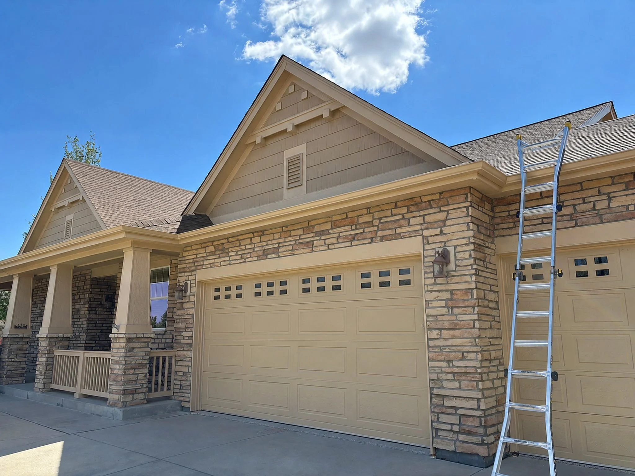 arvada-co-stone-home-seamless-gutter-installation.jpg