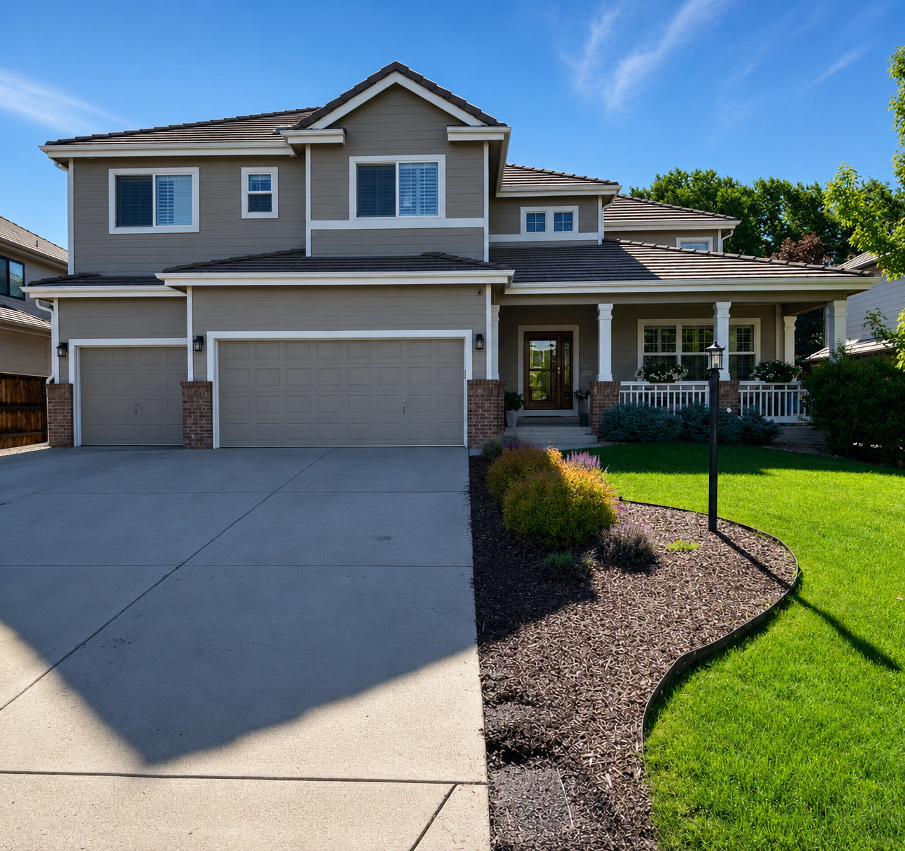 lone-tree-co-gray-home-complete-gutter-replacement.png