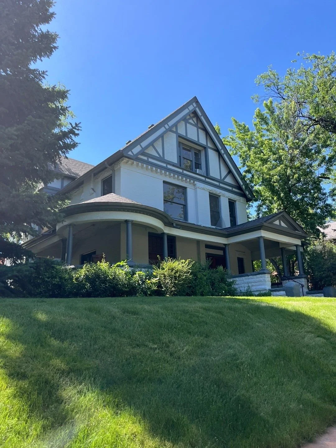 Finished seamless gutter replacement on a Congress Park home in Denver.