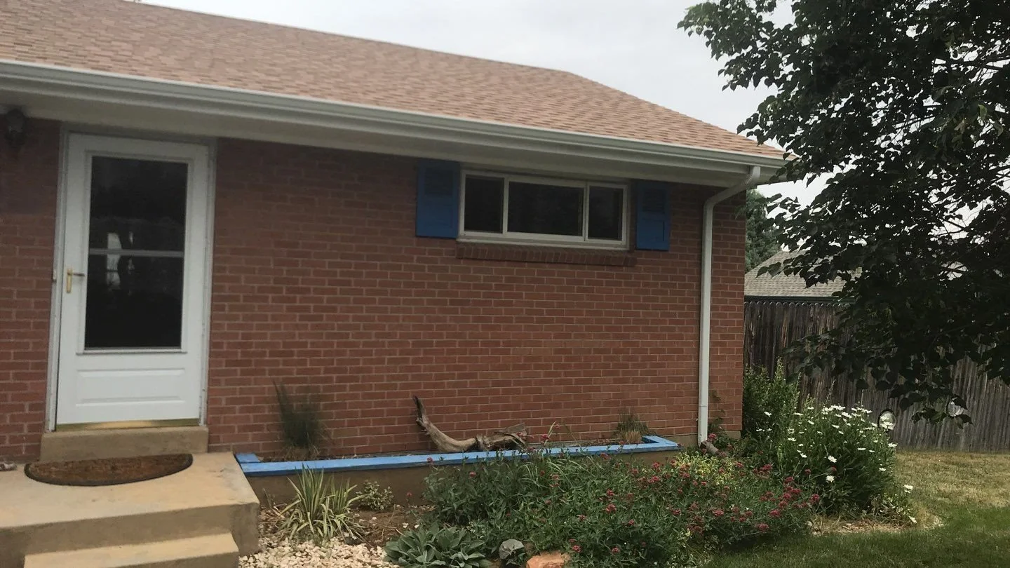 northglenn-co-rear-roofline-seamless-gutters.jpg