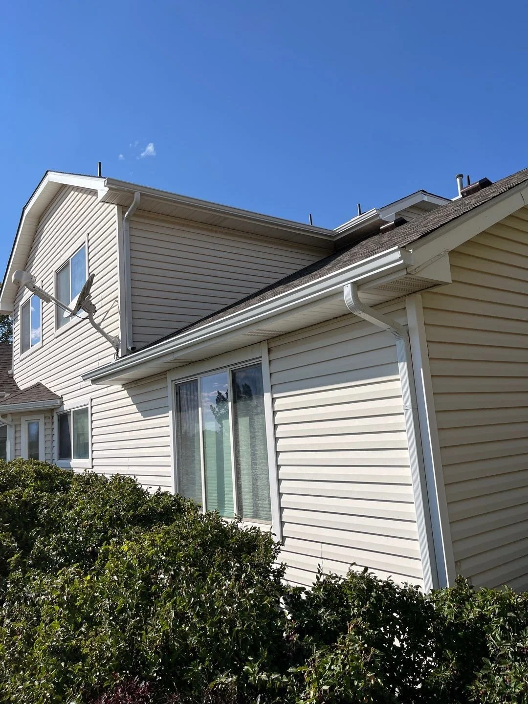 brighton-co-side-roofline-gutter-and-downspout.jpg