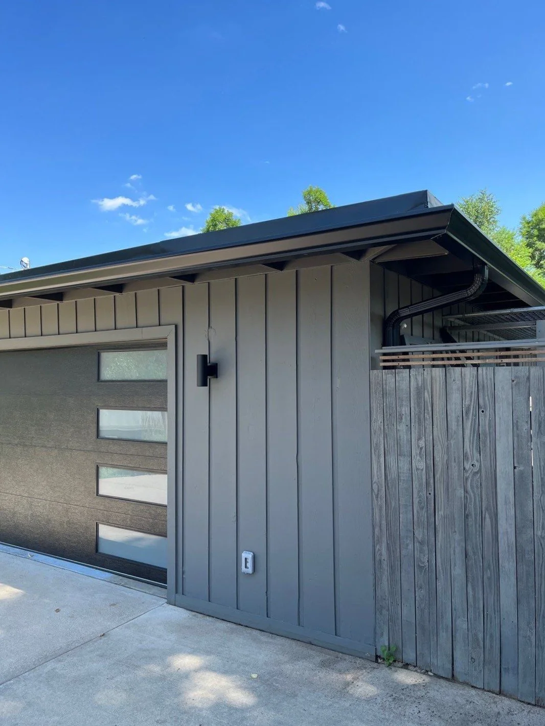 wheat-ridge-co-garage-gutter-corner-and-downspout.jpg