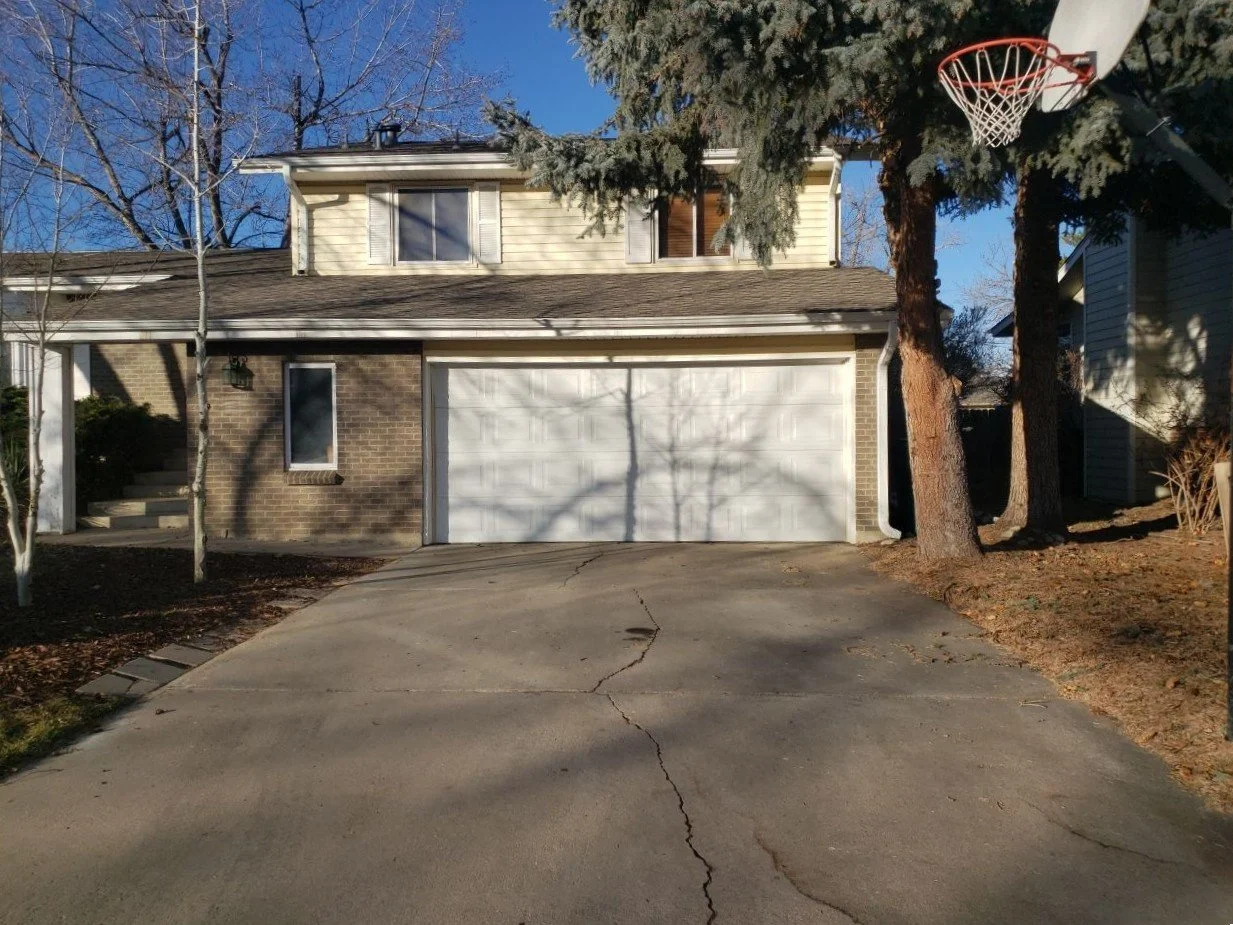 broomfield-co-split-level-home-gutter-installation.jpg