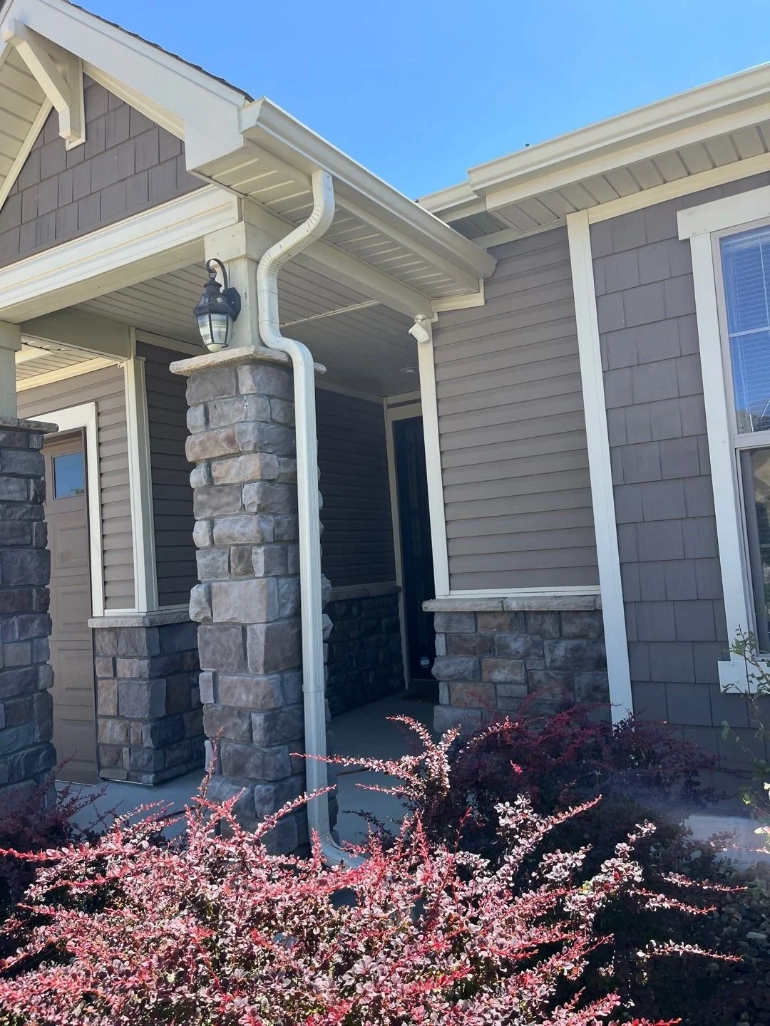 Gutters Installed in Denver (2).JPG