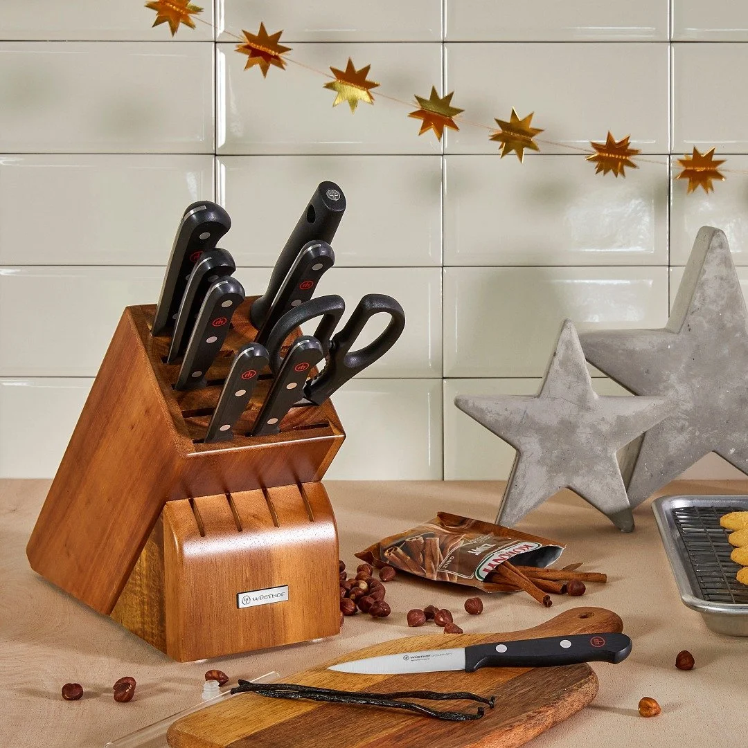 ✨ Make everyday moments magical with W&Uuml;STHOF! ✨ From now until December 24th, save up to 20% off on select W&Uuml;STHOF holiday gifts that last a lifetime. 🎁🔪

🎄 Special highlights include:
🍴 Gourmet 10-Piece Block Set: was $350, now $279!
?