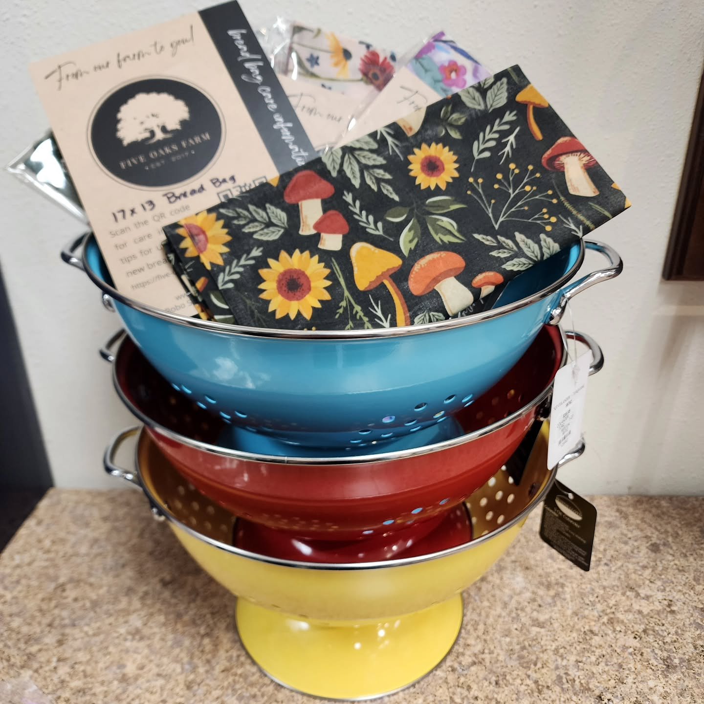 A few fresh arrivals in the shop 💛 ❤️ 🩵

🐝🥖 Beeswax bread bags are officially here &mdash; perfect for keeping your sourdough cozy on the counter and cutting back on plastic.

🍝 And we have some cheerful, colorful colanders to brighten up pasta 