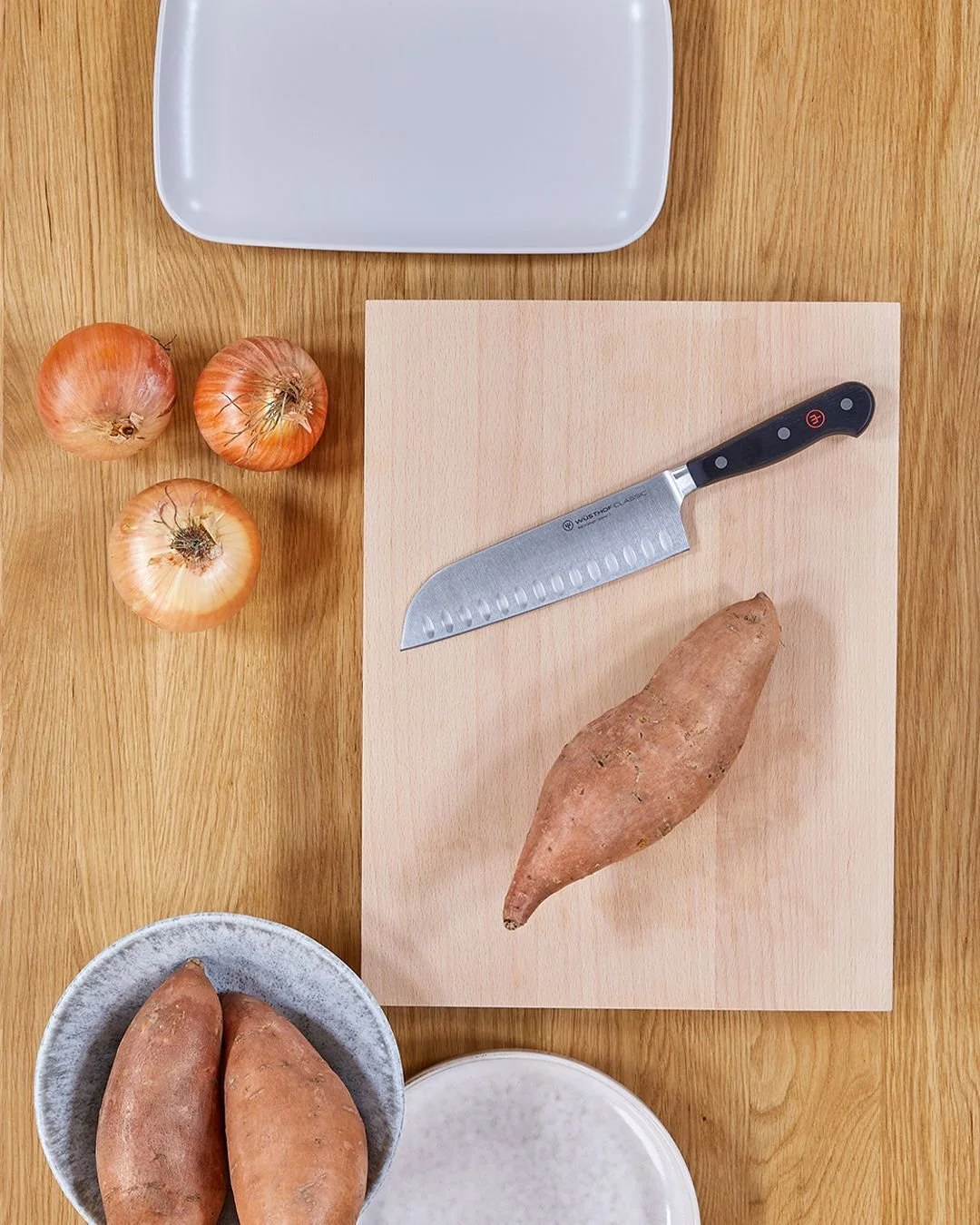 Chopped and roasted, or split and mashed with butter, sweet potatoes pack an amazing nutritional punch. Did you know...? 🥔✨

Sweet potatoes are loaded with slow-digesting carbs, beta‑carotene, and fiber! They help keep your energy steady when winter