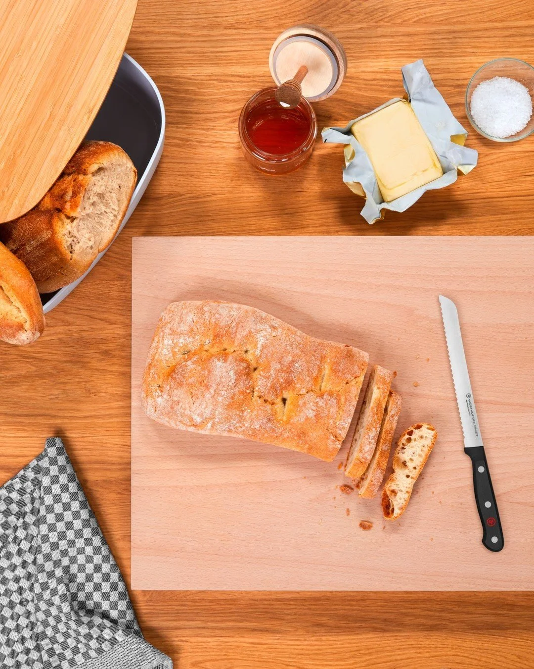 Already have your chef&rsquo;s knife?  This is the one you&rsquo;ll grab next.

The W&Uuml;STHOF Gourmet 6" Serrated Utility Knife is perfect for the in-between tasks, from slicing tomatoes 🍅 and prepping fruit to cutting small breads and quick