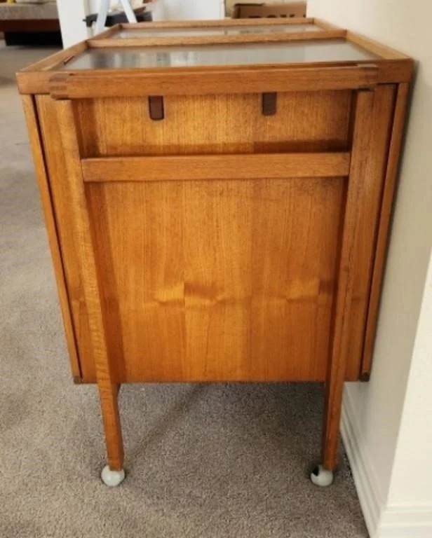 Povl Dinesen bar cart 3.jpg