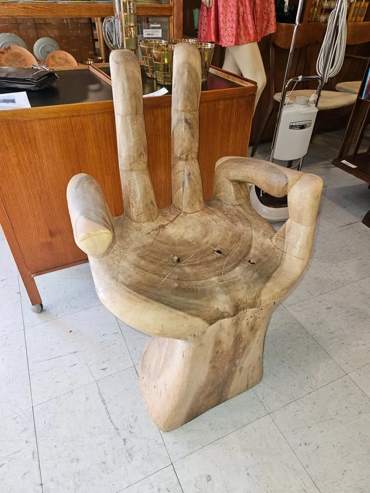 hand chair.jpg