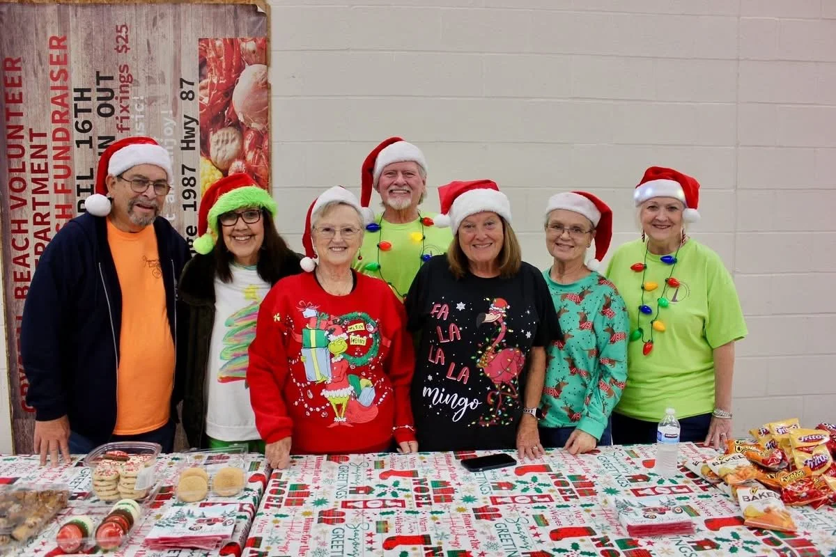 Hot Dog Dinner at Crystaland Parade 