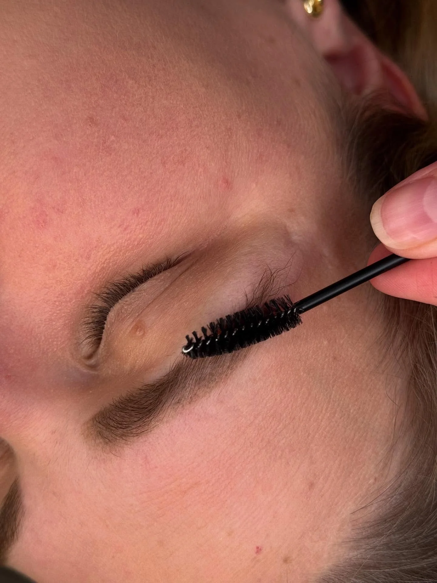 ✨HEALED POWDER BROWS✨ If you have been on the fence about getting permanent makeup, it&rsquo;s time to make the best decision of your life and go for it! PMU can look this soft and natural in the right hands&hellip;me 💁🏼&zwj;♀️. Message for details