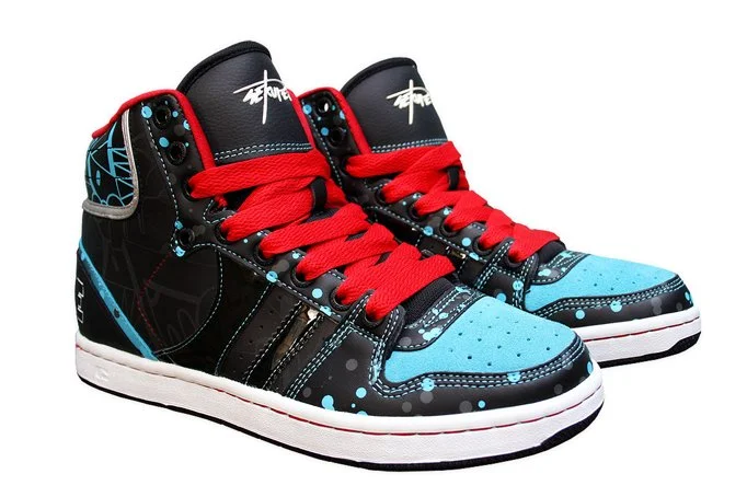 Sekure D collaboration with Globe in the launch Blackout Colorway