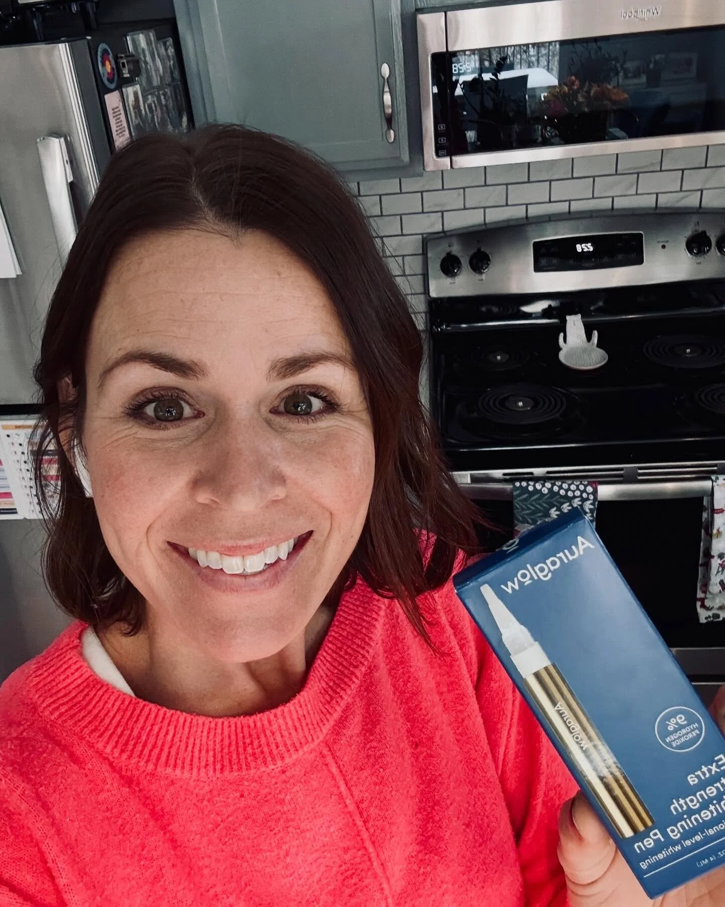 I love having white teeth but I&rsquo;m too lazy to put whitening strips on, so when I got a chance to try the Aura whitening pen I jumped on it. It&rsquo;s easy to use, doesn&rsquo;t hurt my teeth and gums and dissolves on its own. Worth a try if yo