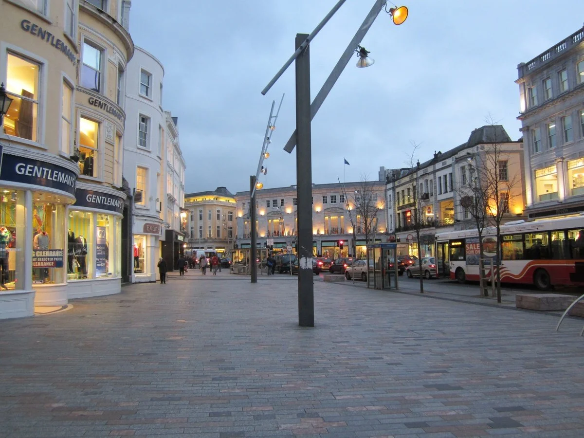 Modern apartments set on Patrick Street, surrounded by Cork’s main shopping district, cafés, and city landmarks, with everything within walking distance.