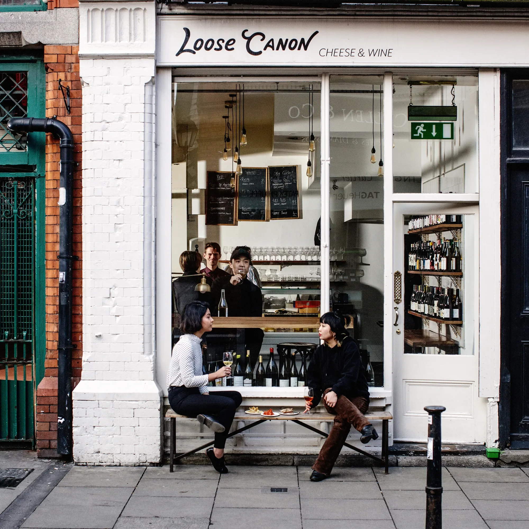 LooseCanon-Dublin-WineBar-2020-1.webp