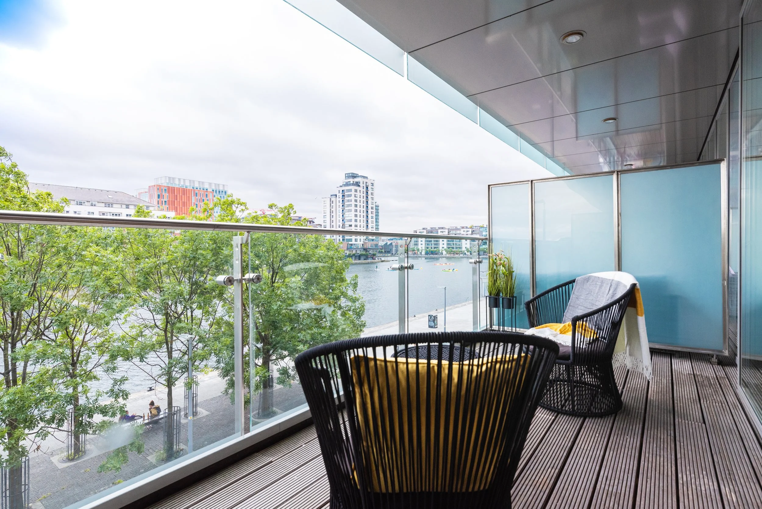 Curated visual reference: Gallery Detail: The Waterfront Serviced Apartment At Grand Canal Dock