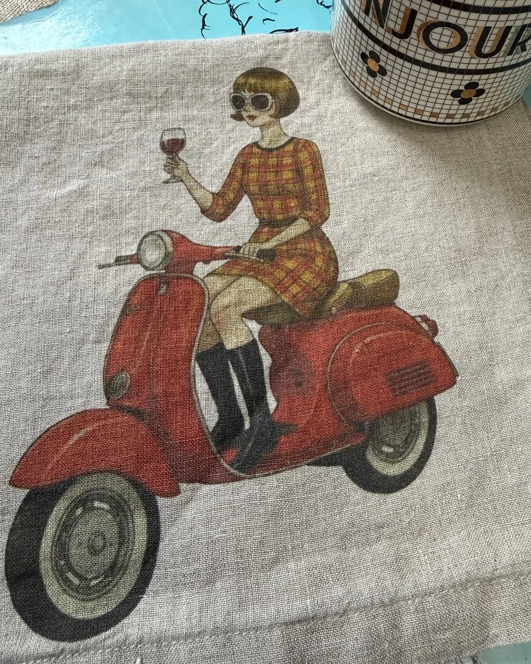 bontaria-linen-napkin-vintage-skater.jpg