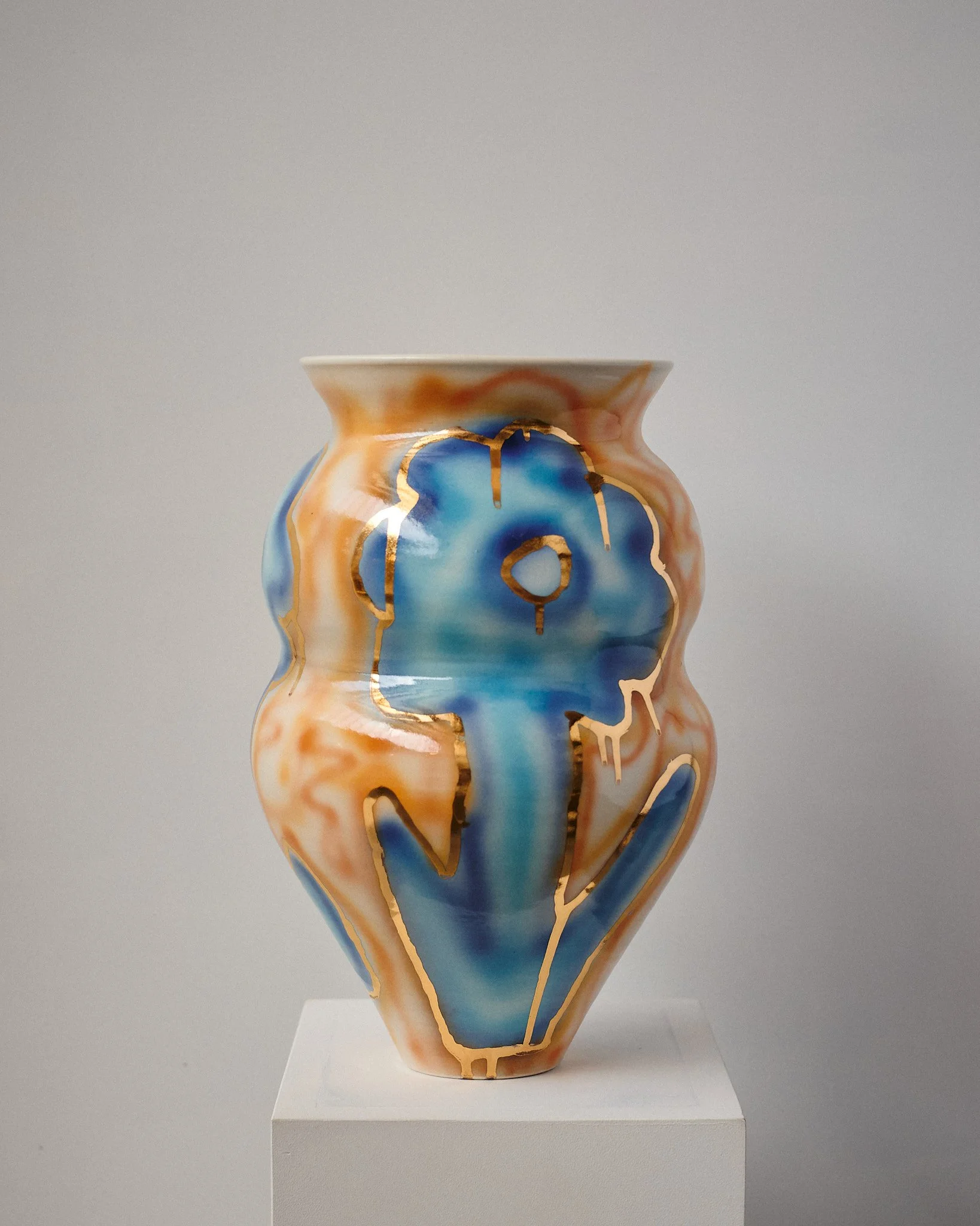 Elegance Bloom Porcelain Vase with Gold Accents