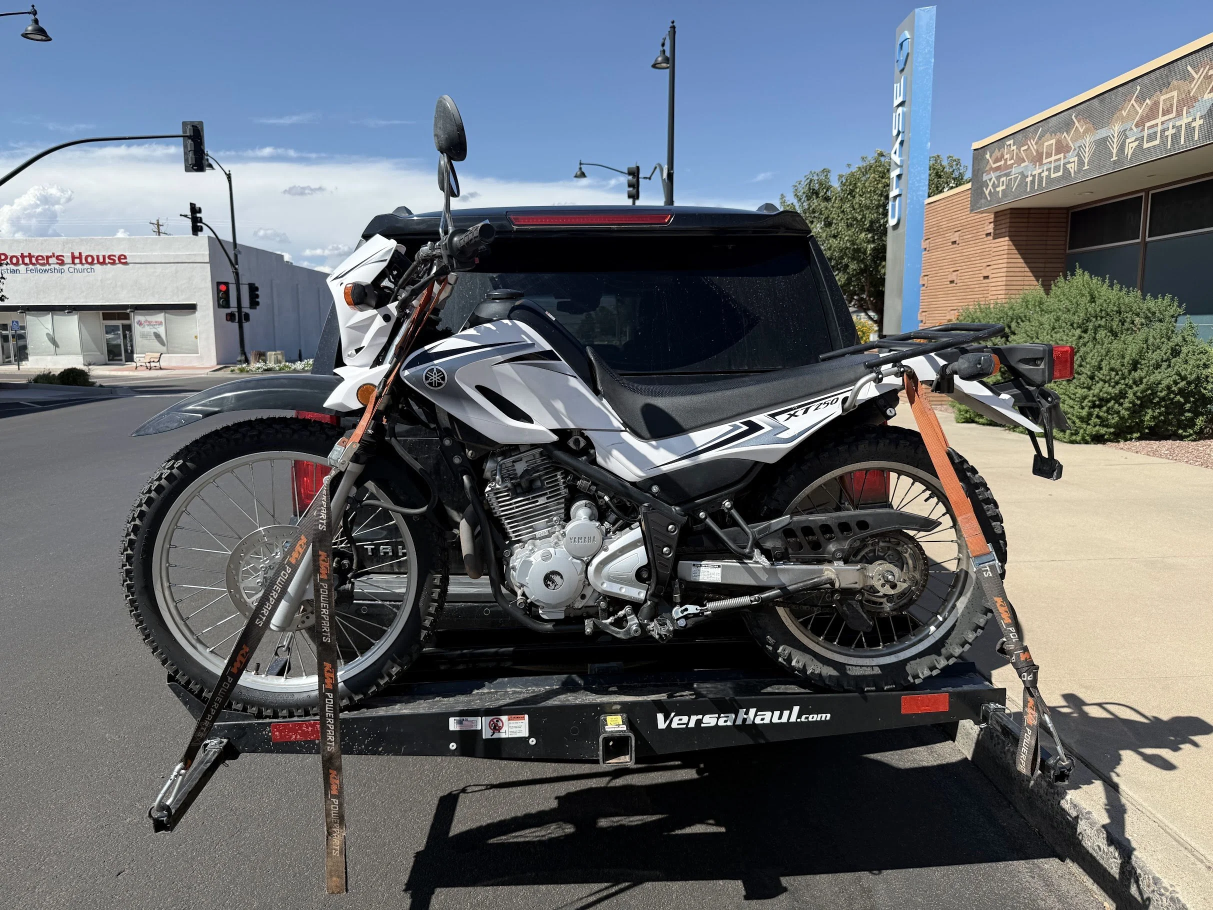 Note the compression of the front forks - that was the beginning of the known problems. 