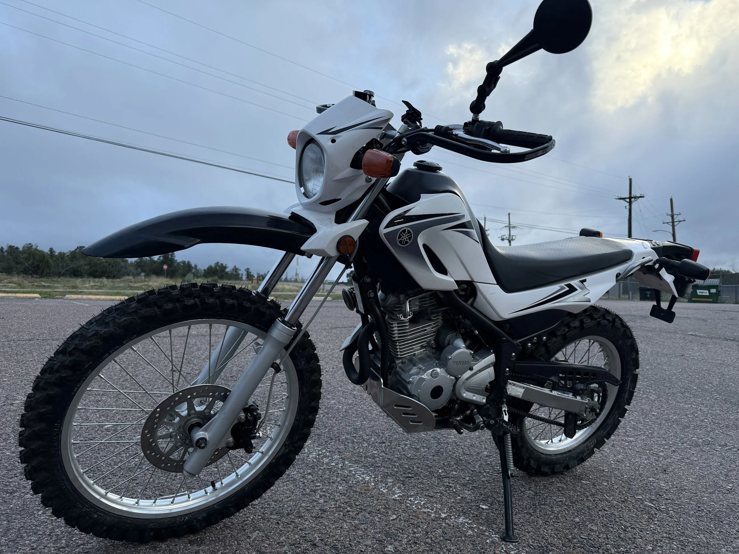 Ride went well, but I need fork boots, another mirror, and I don't like what remains of the decals. 