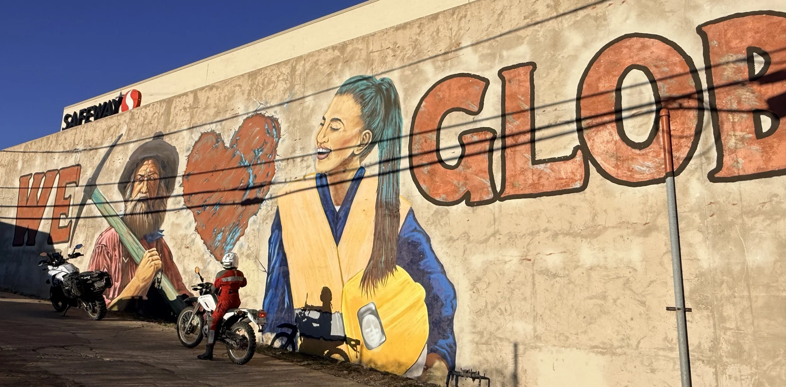 Before dinner, we sampled many of the great murals in Globe. One of my favorites. 