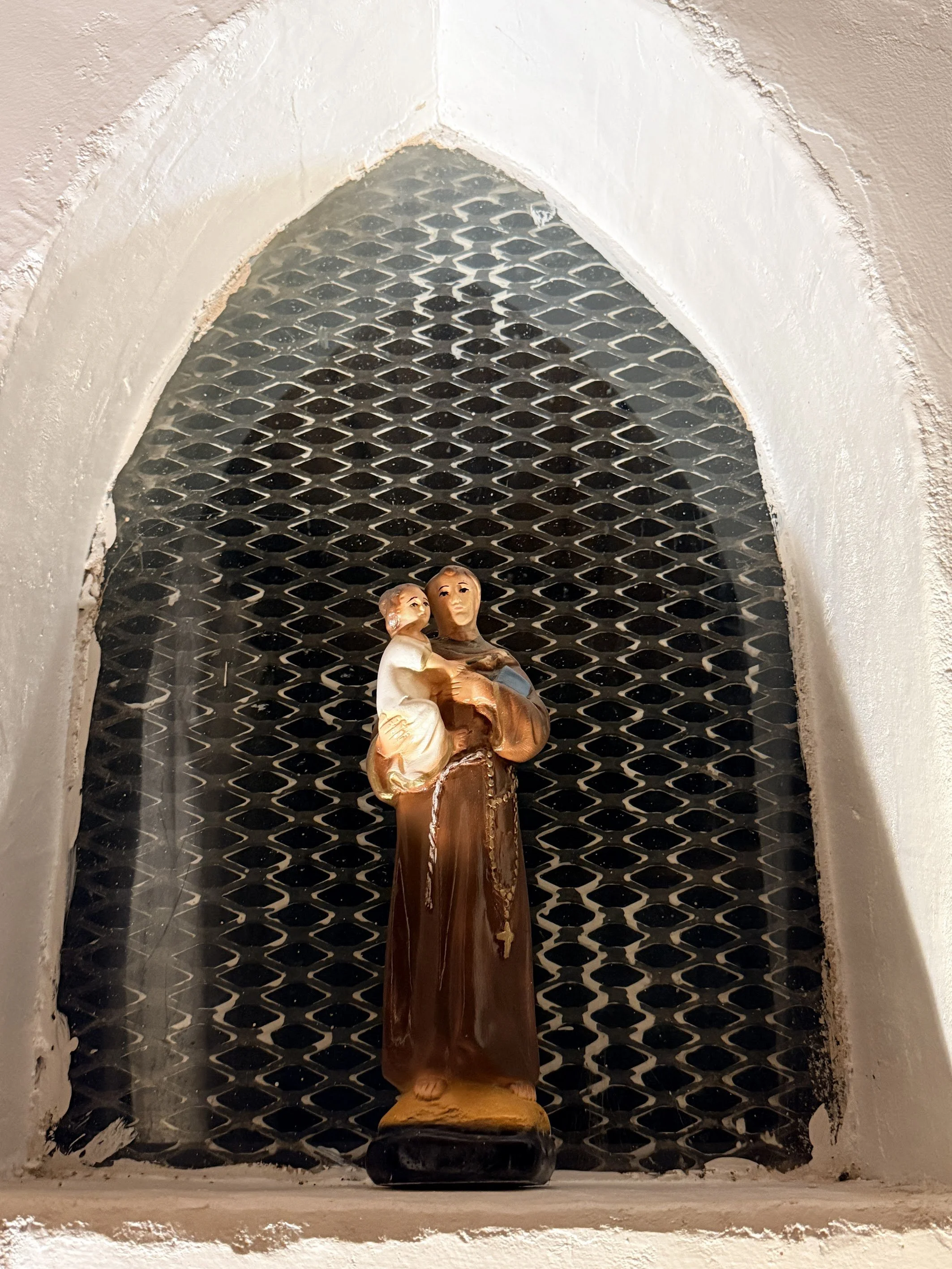 I wish we had taken better photos of the inn - a truly magnificent place. 