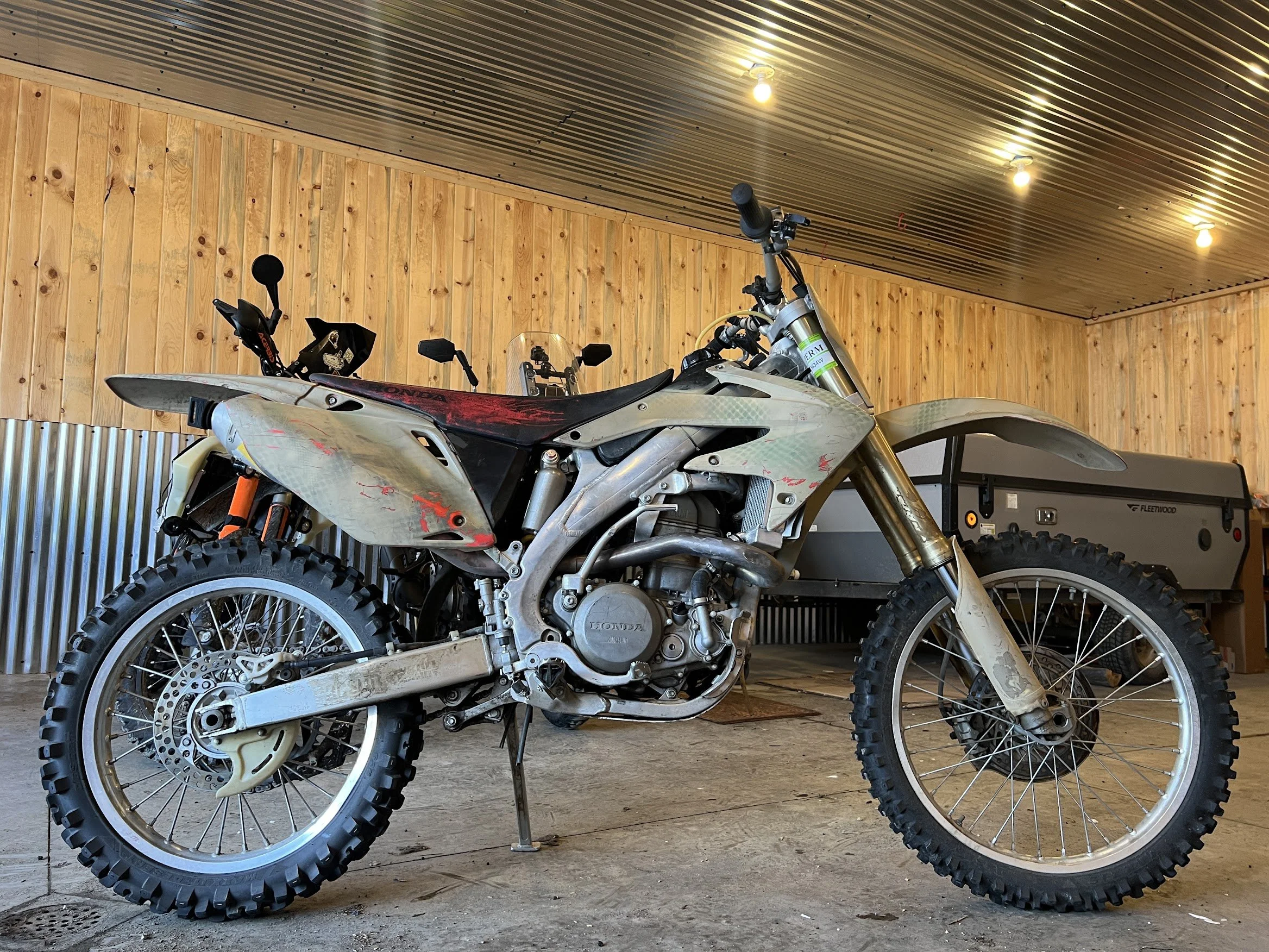 A great point to start from! Had the service manual in hand. 