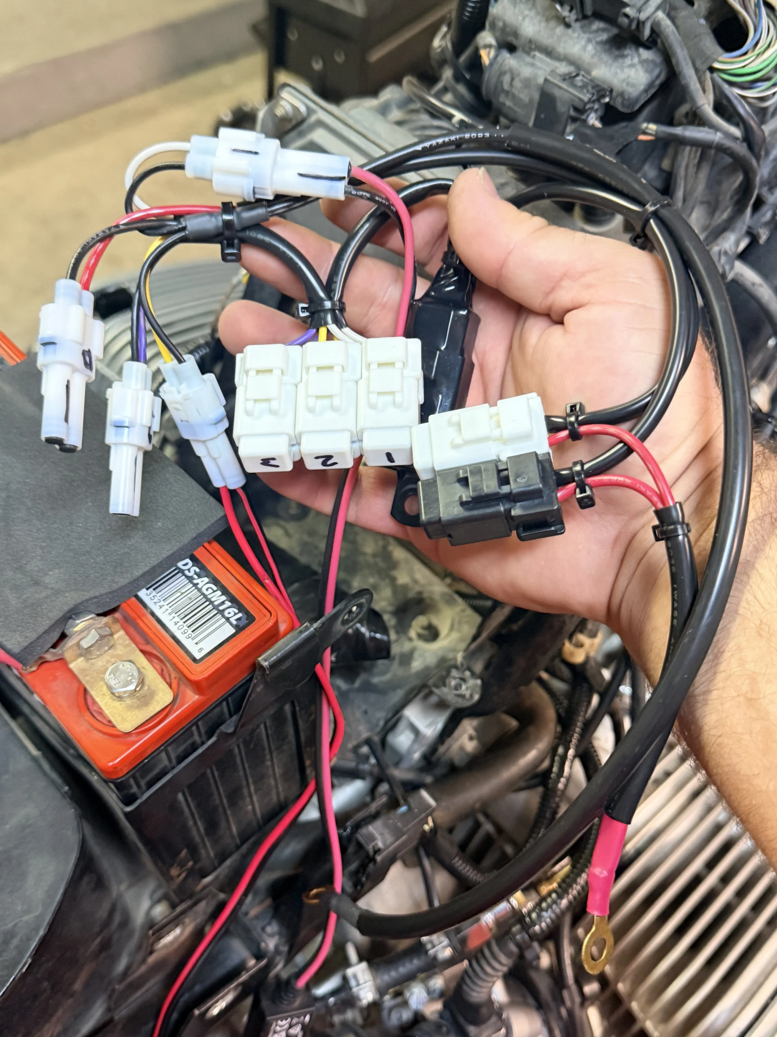 The model was switched power GPS + switched power cell phone charger. Ready to op check. 