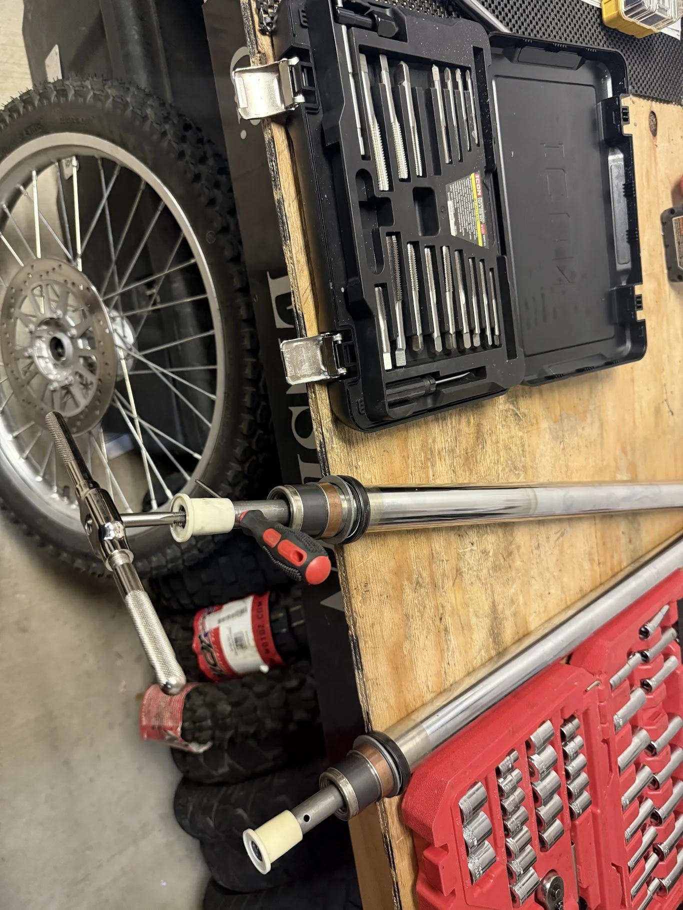 Tapping threads to ensure that we prevent future cross-threading. Everything turned out well. 