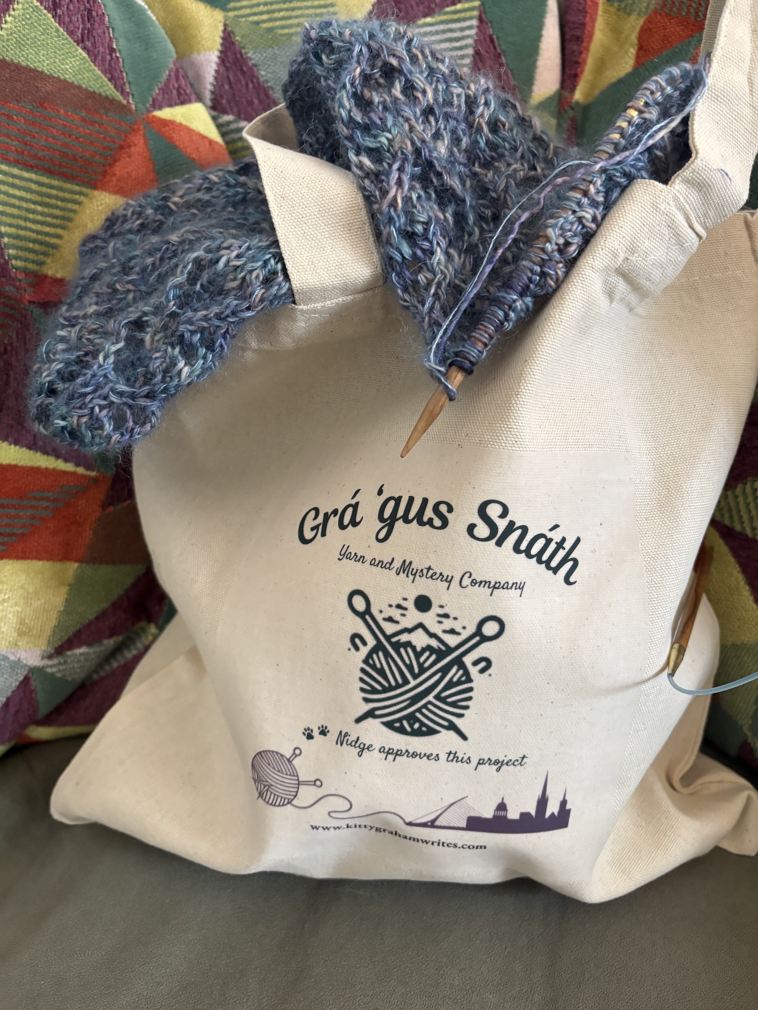 Grá ‘gus Snáth Tote Bag