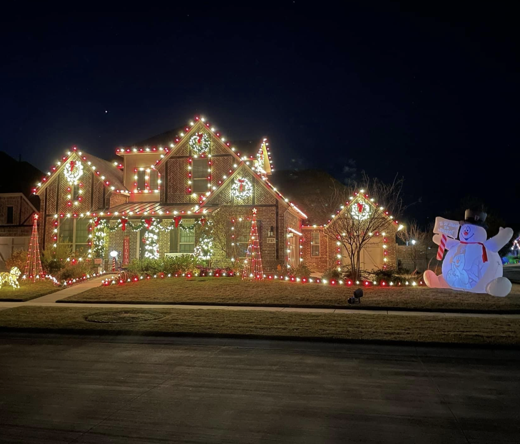 HOLIDAY SHOWSTOPPER PACKAGE