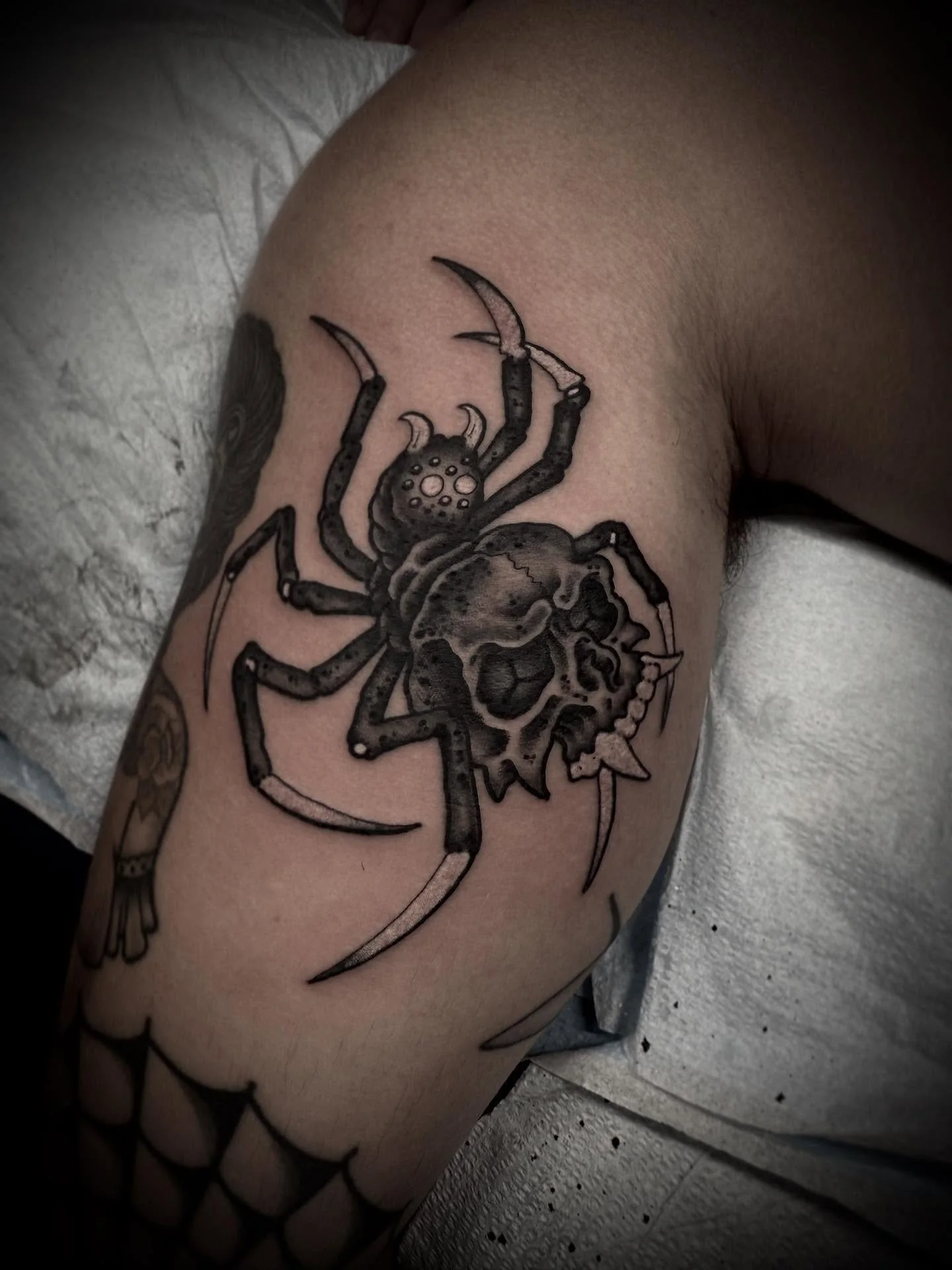 Schpiderrrr. @elmstreettattoo