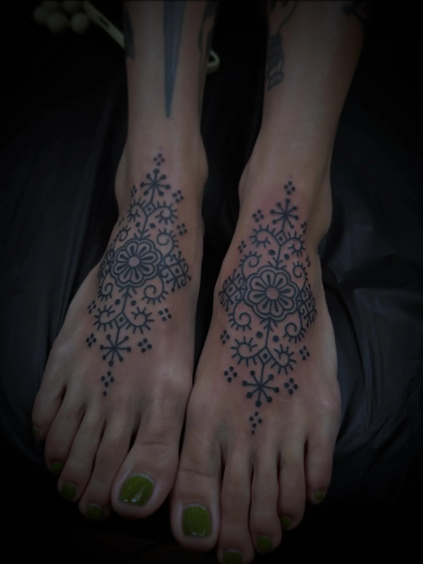 Ornamental feet for @miakatzahl done @elmstreettattoo I love doing work like this. DM or visit the Link in Bio to book yours! #traditionaltattoo #americantraditional #tattooart #tattooartist #tattoos