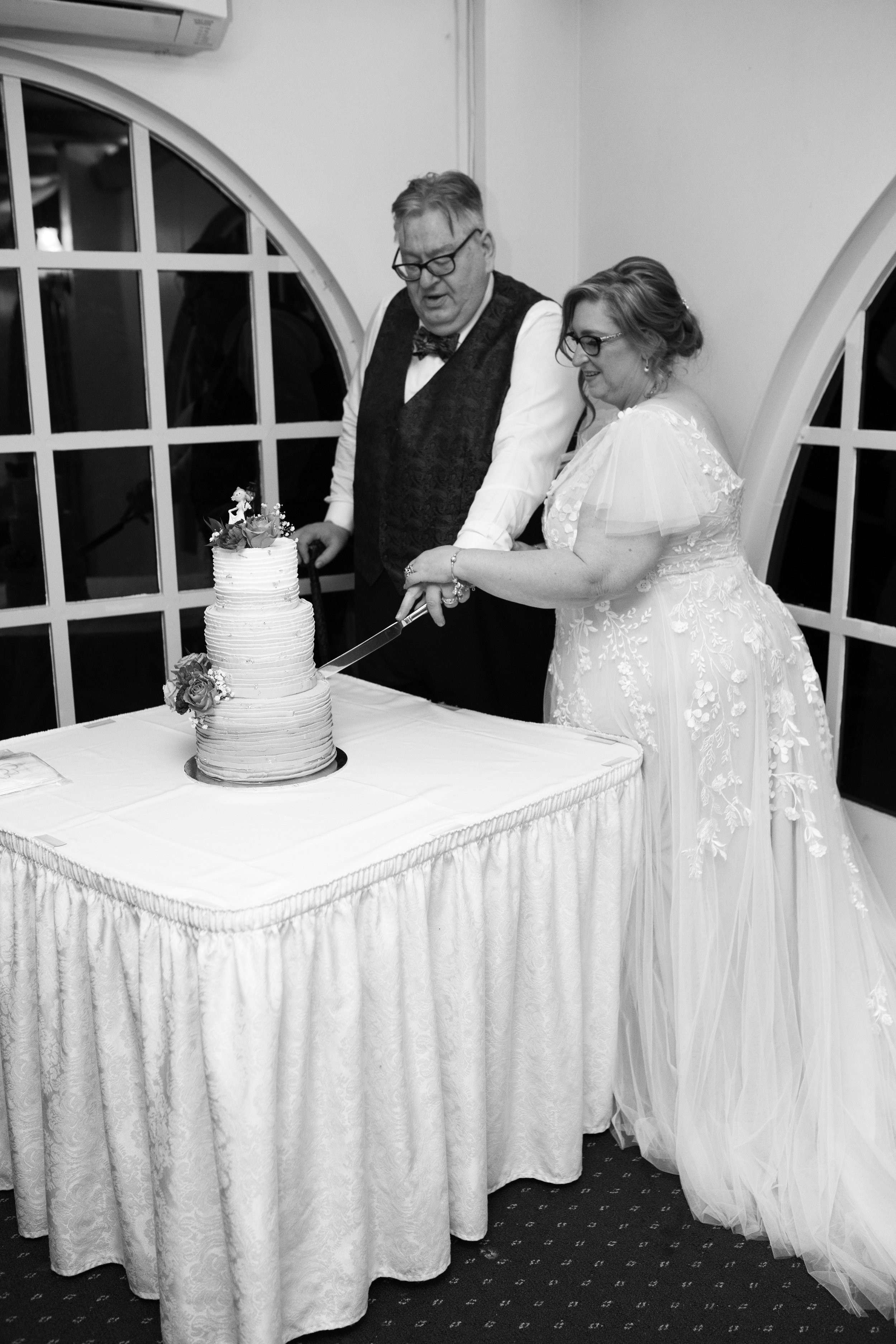 Alison & Simon's Wedding at Chateau Wyuna in Mount Evelyn