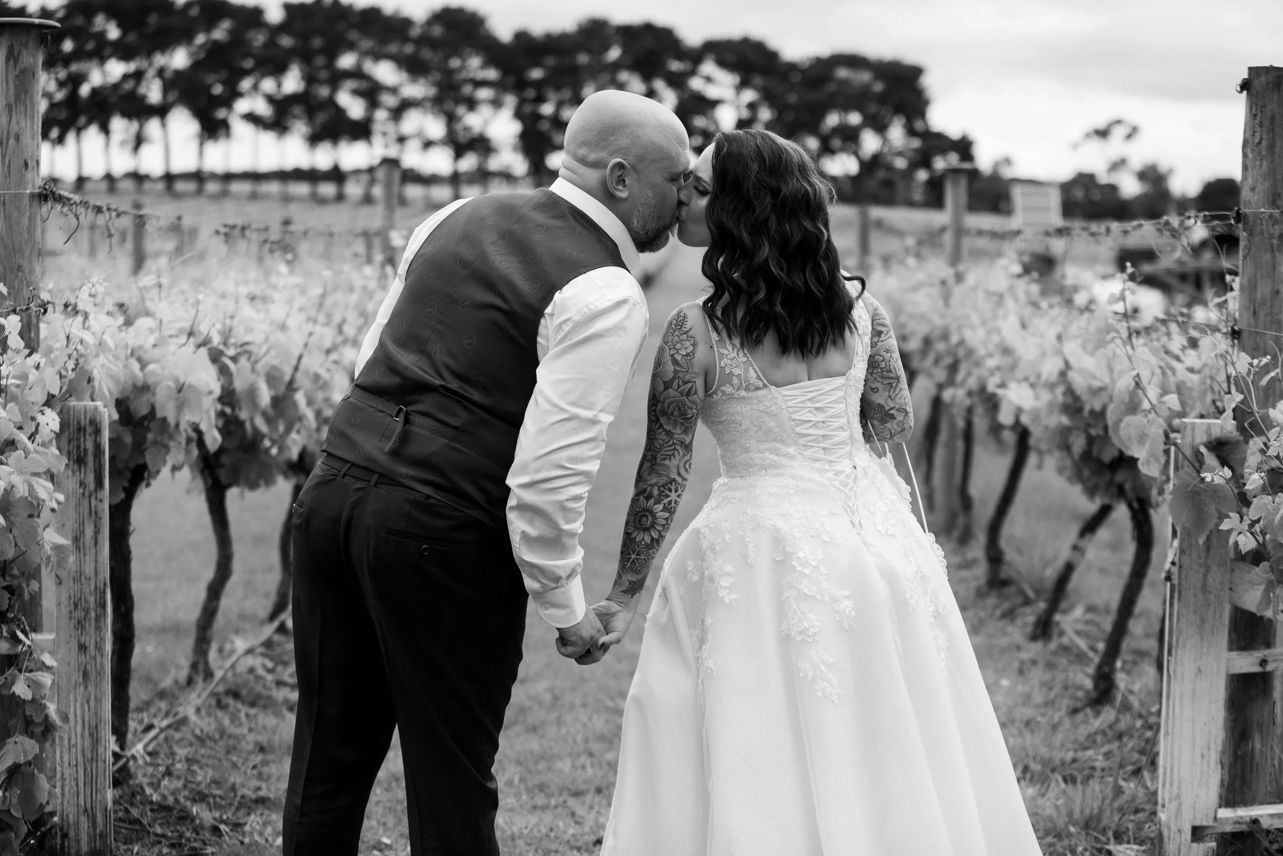 Anne & Ky's Wedding Highlight B&W 31.jpg