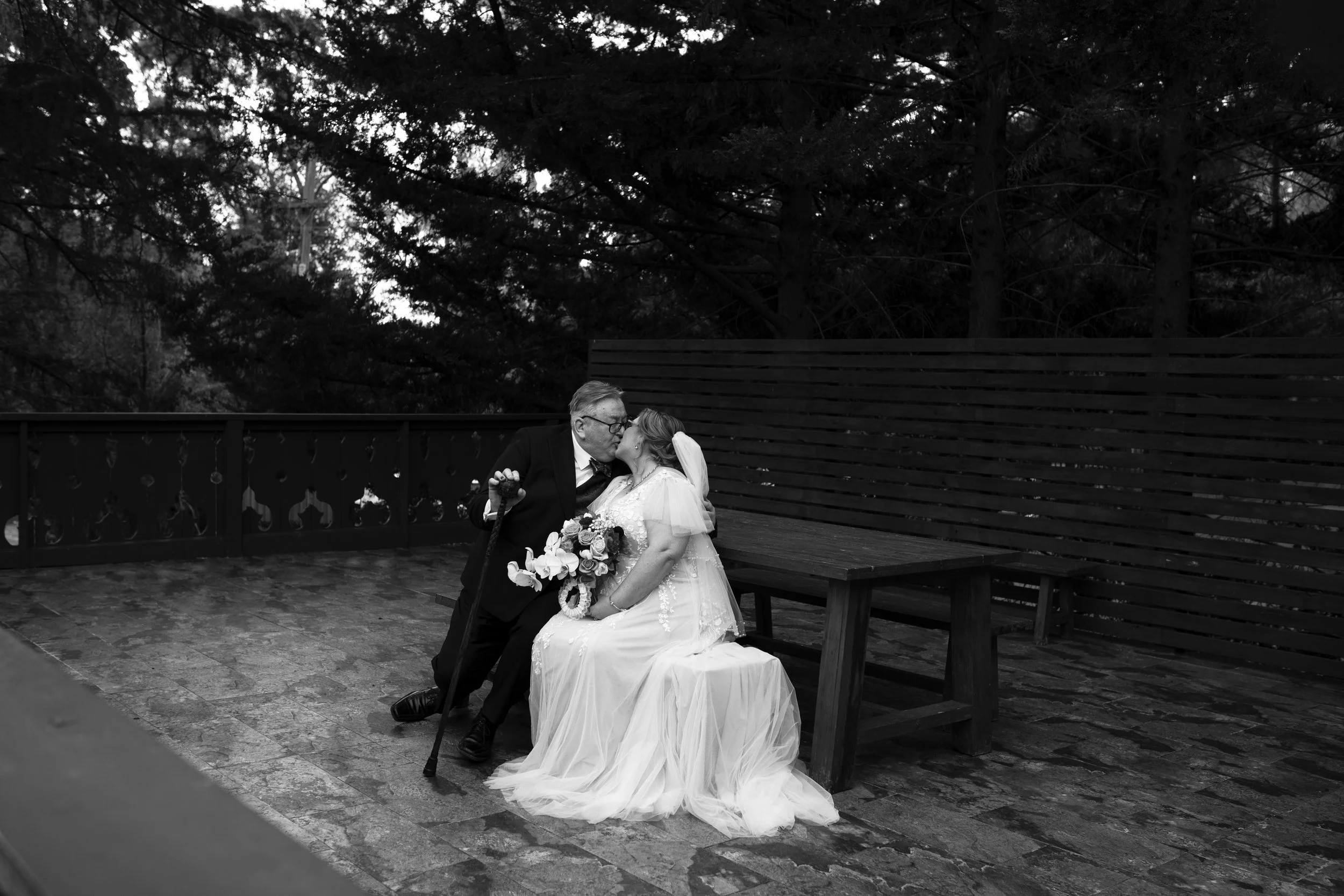 Alison & Simon's Wedding at Chateau Wyuna in Mount Evelyn