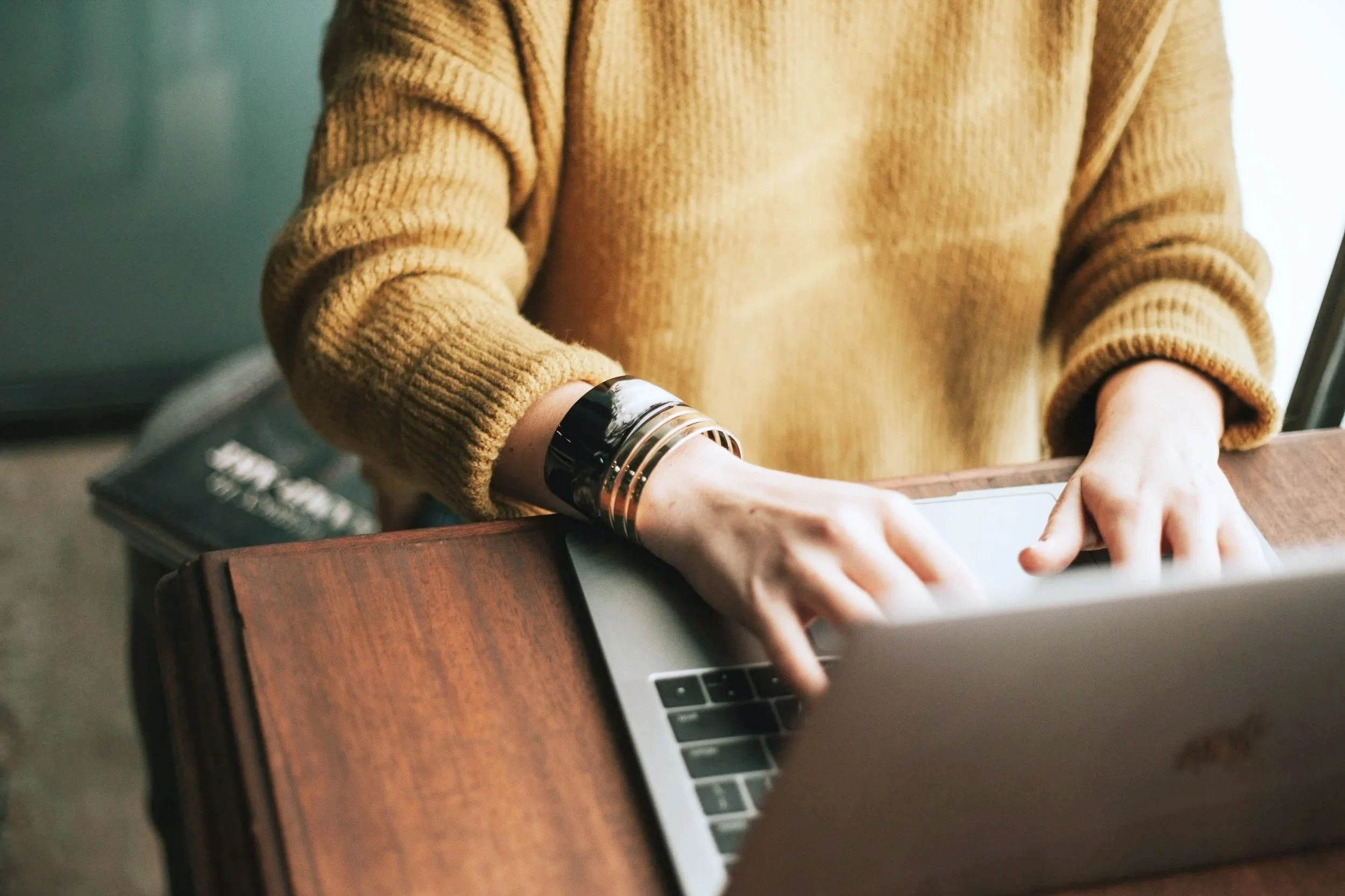 Online trauma-informed therapy - mindfulness, EMDR, and ACT to help you move beyond anxiety, perfectionism, and busy mind.