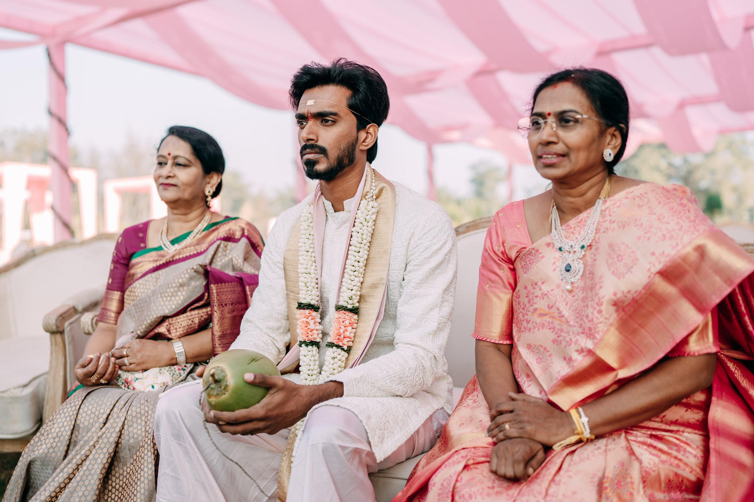 MEG+KOV_PM15269 .JPG