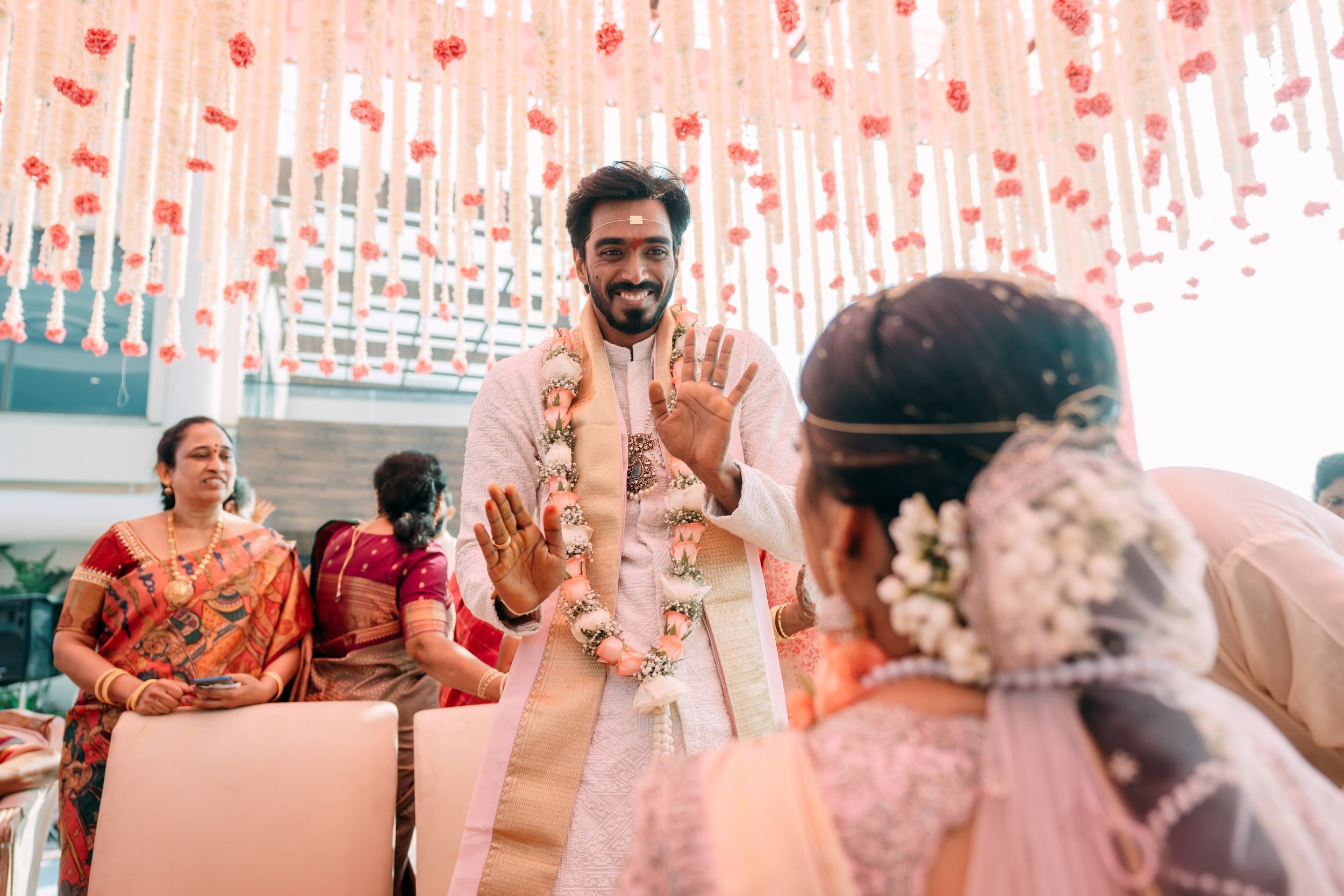 MEG+KOV_PM17403 .JPG