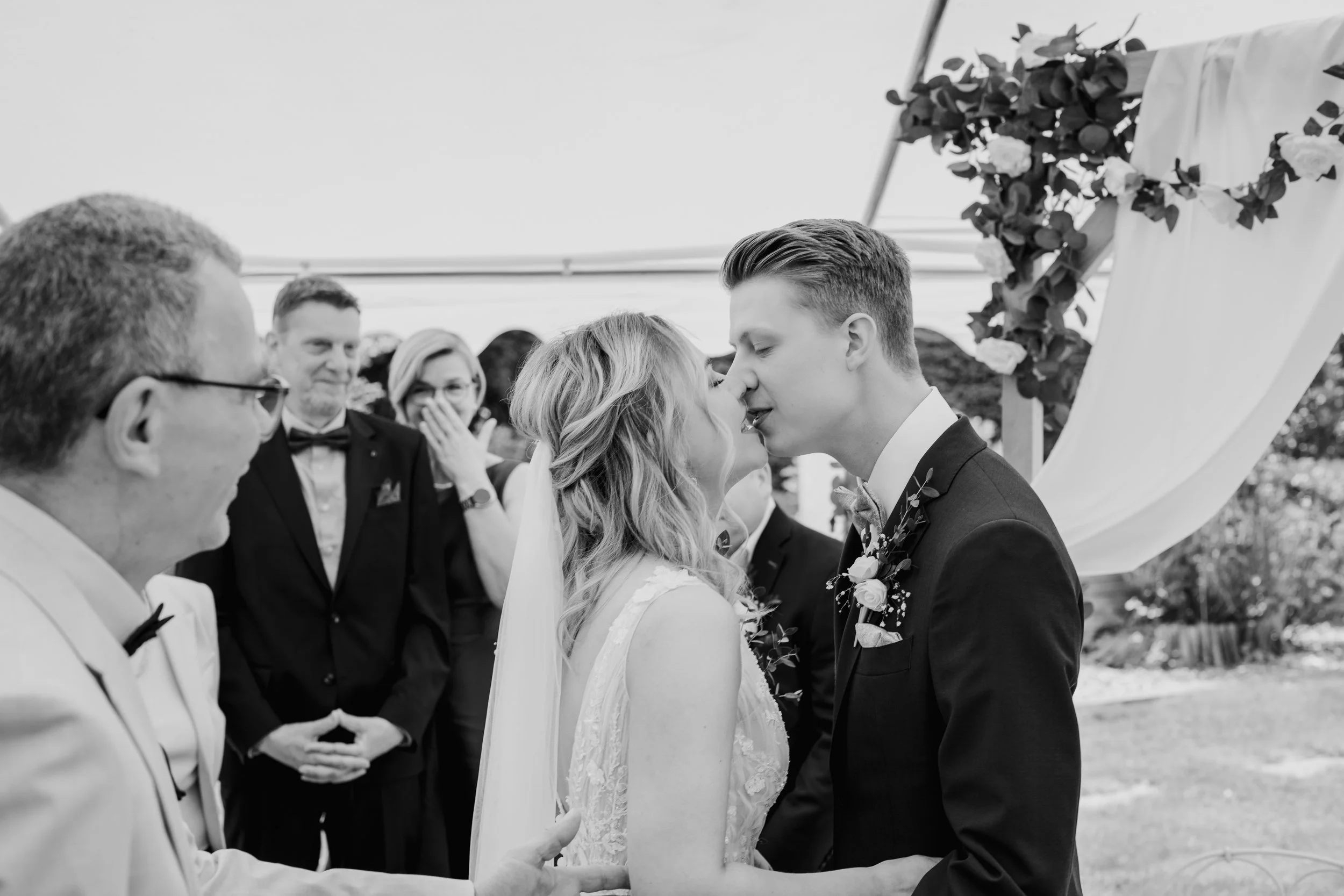Anna & Lars_09.05.2026_Weddingsbytill-123.jpg