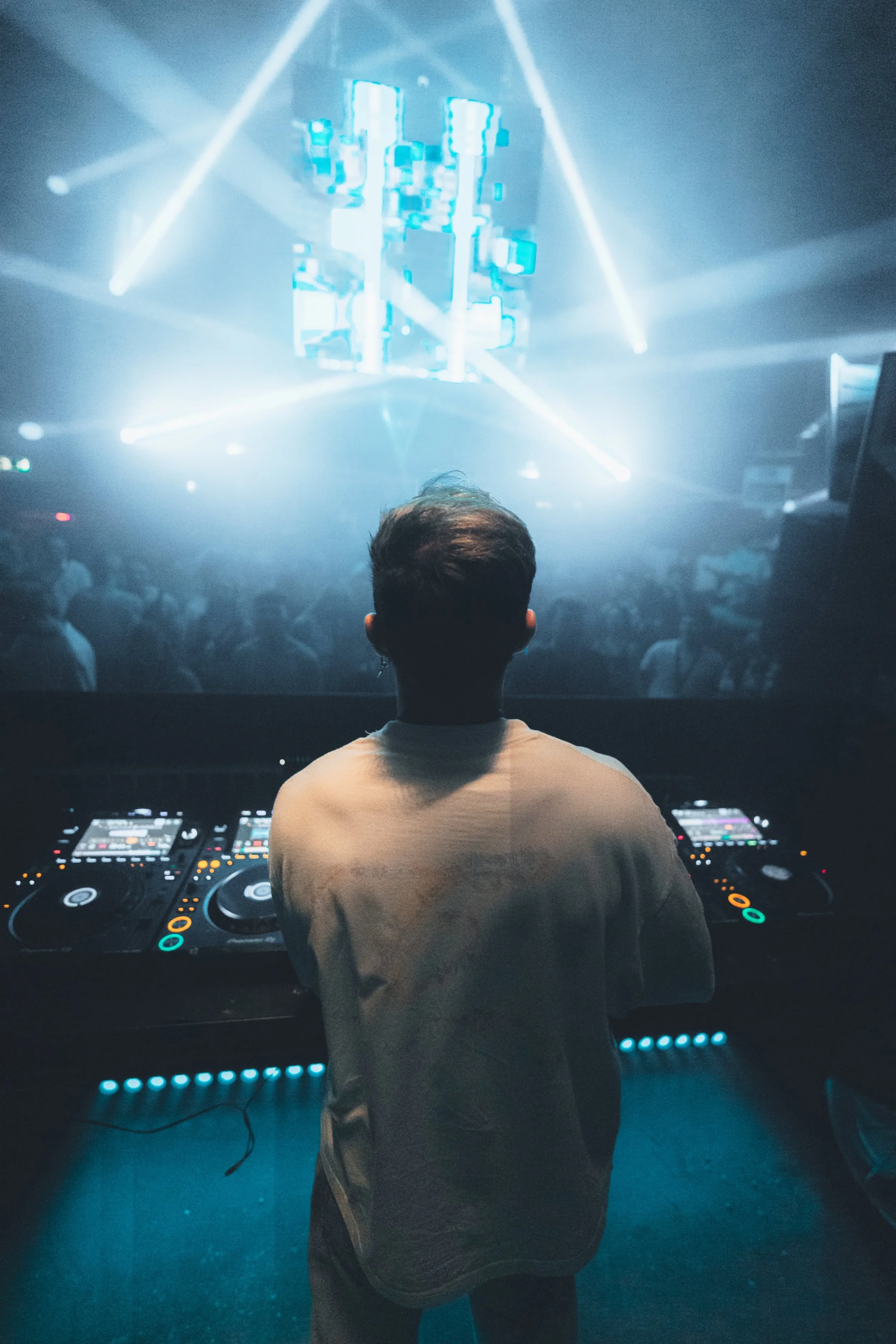 club-12.jpg