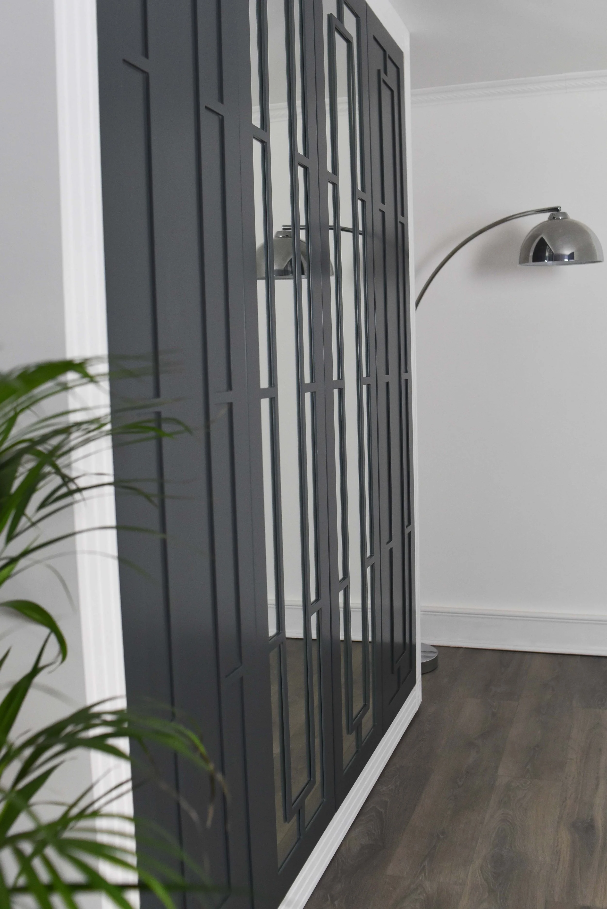 LERATO Spray Painted Decorative Doors