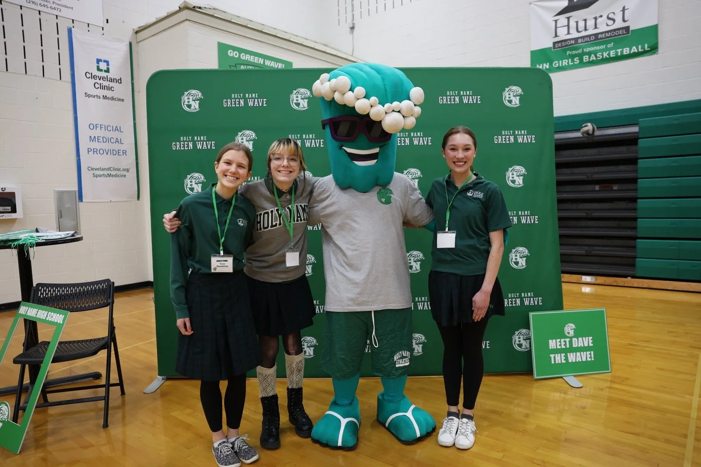There&rsquo;s something special about seeing an entire class take its first step together!!

Last Thursday we welcomed the Class of 2030 and their families to Holy Name. Teachers led team-building challenges, Ambassadors helped break the ice, and by 