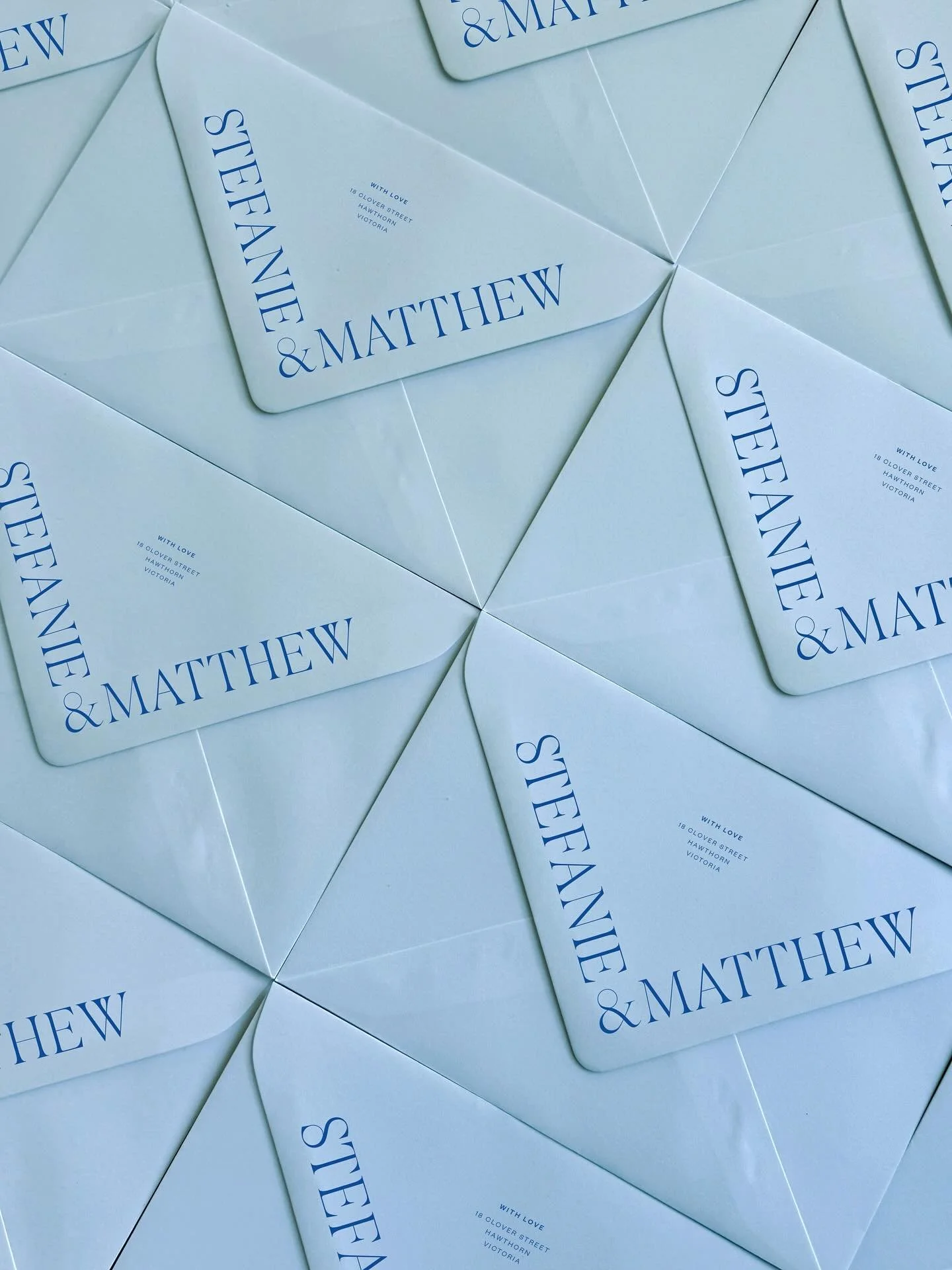 Typographic envelopes for Stef and Matt in sky blue with @the_eventurer 💙

#bespokedesign #invitationdesign #bespokeinvite #envelopedesign #returnenvelope #bespoke #invites #invitedesign #bespokeinvitation #moderndesign